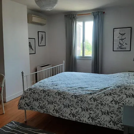 Maison Rouge Vakantiehuis Montagne (Gironde)