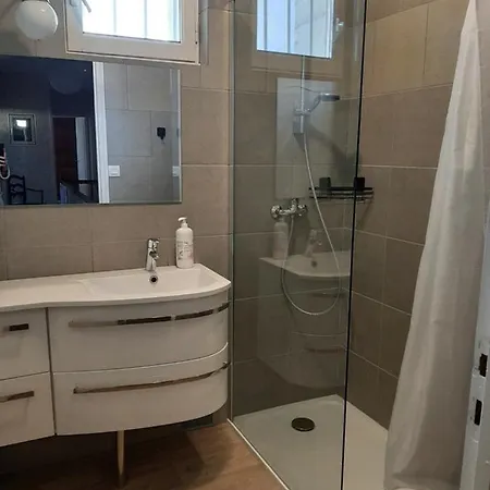 Maison Rouge Vakantiehuis Montagne (Gironde)