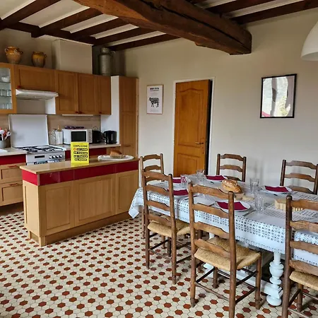 Maison Rouge Montagne (Gironde)
